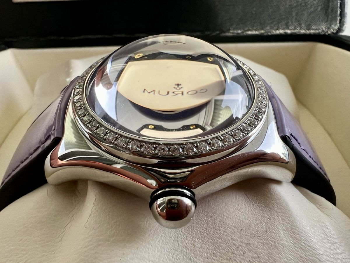 Corum Orologi: CORUM Bubble Lady, 34mm, Bezel fully set diamonds, SRP6000.- – Nuovo e nell'imballaggio originale da Le Mont-sur-Lausanne venduto da LycaGallery 3