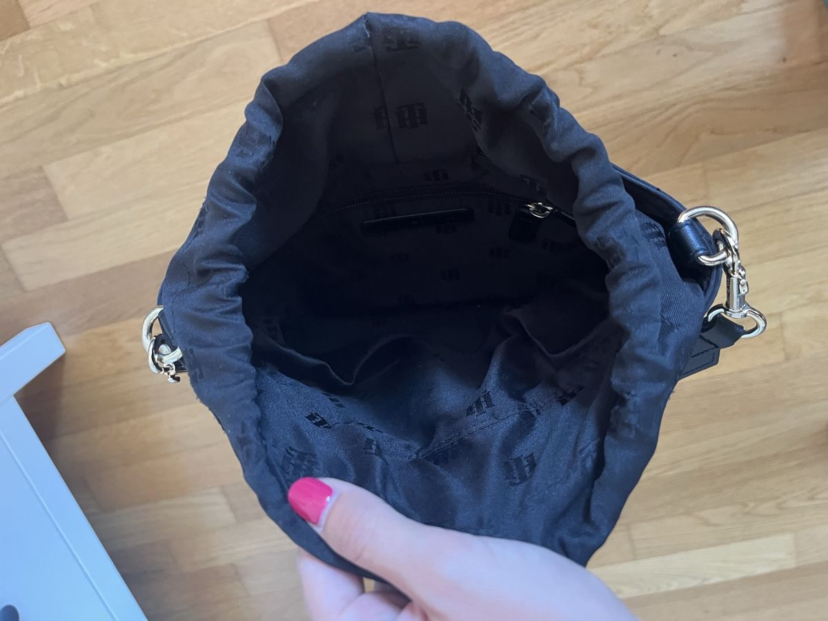 Tommy Hilfiger Borse da donna: Tommy Hilfiger Tasche schwarz  – Usato da Stadel venduto da Comporta 5