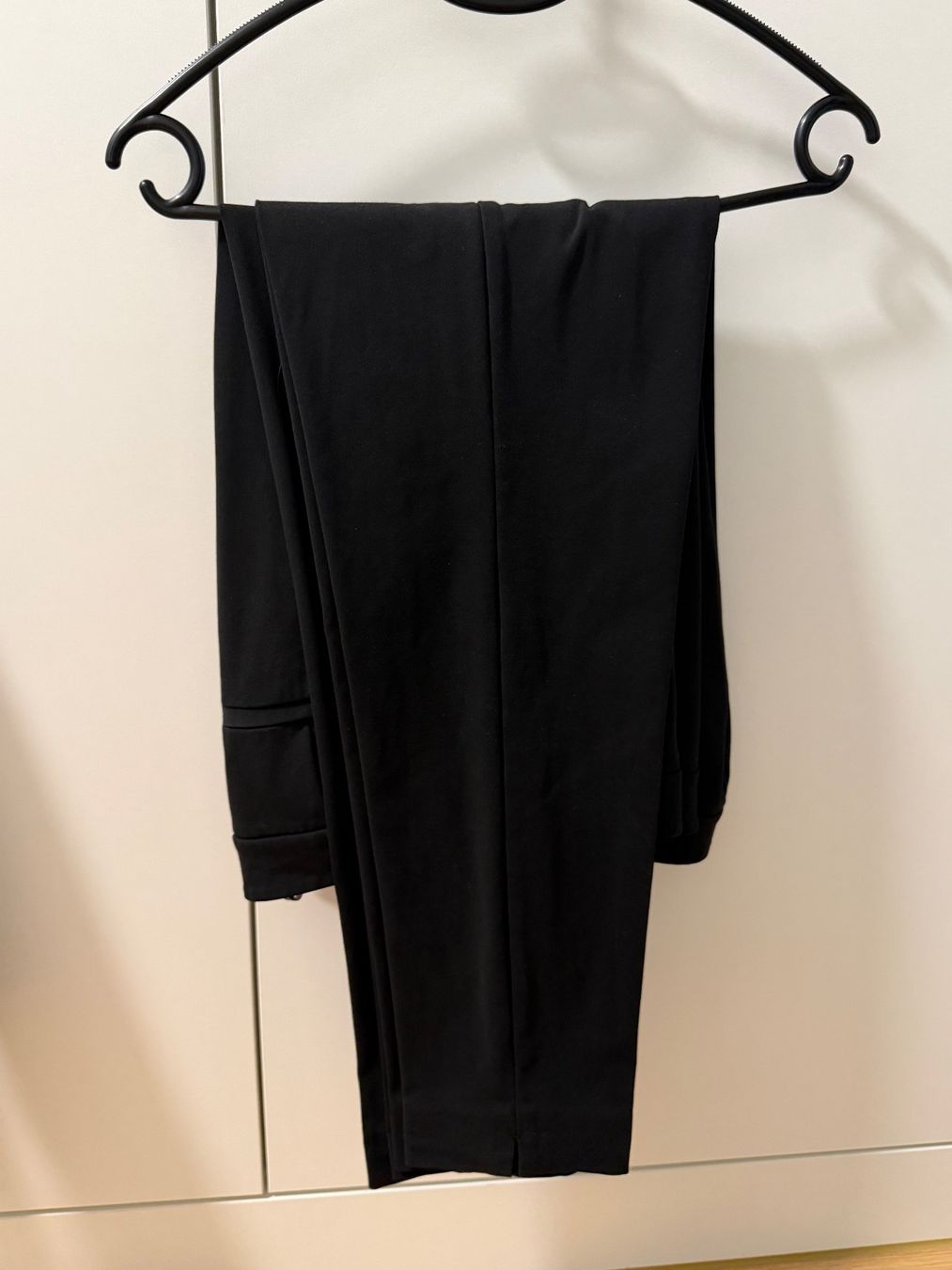 Comma Completi & Tailleur: Taillierter Comma Anzug Schwarz – Nuovo (secondo la descrizione) da Arnegg venduto da sin_tr7m 2