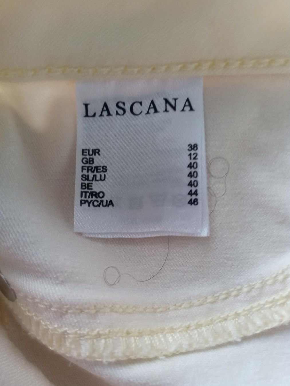 Lascana Jeans: LASCANA Jeans Stretch – Nuovo (secondo la descrizione) da Biel/Bienne venduto da Ganesh12 3