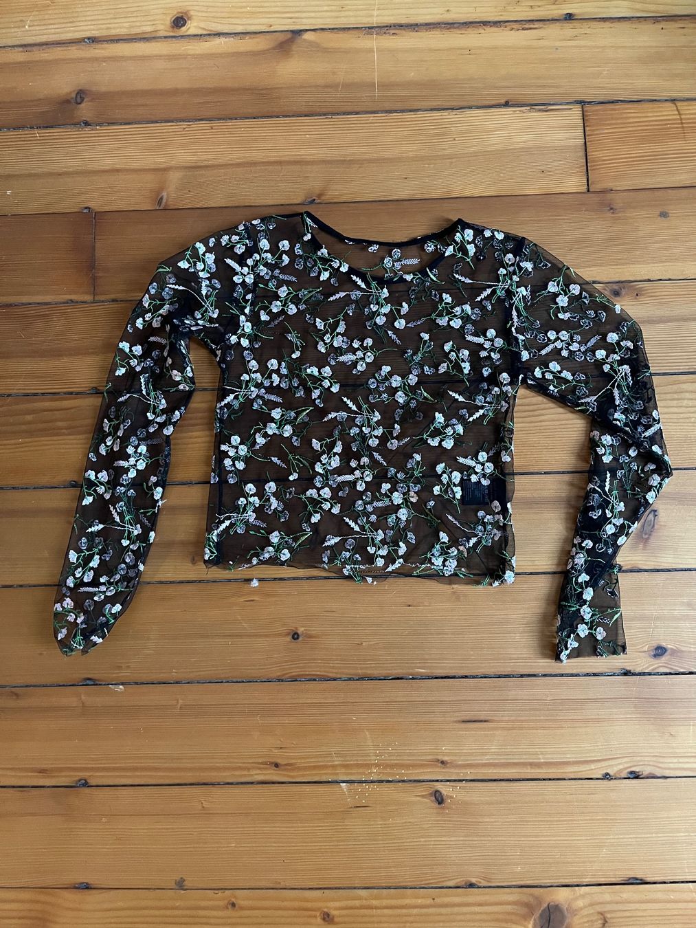 Top: Mesh Top S – Usato da Bern venduto da Nina_Lou