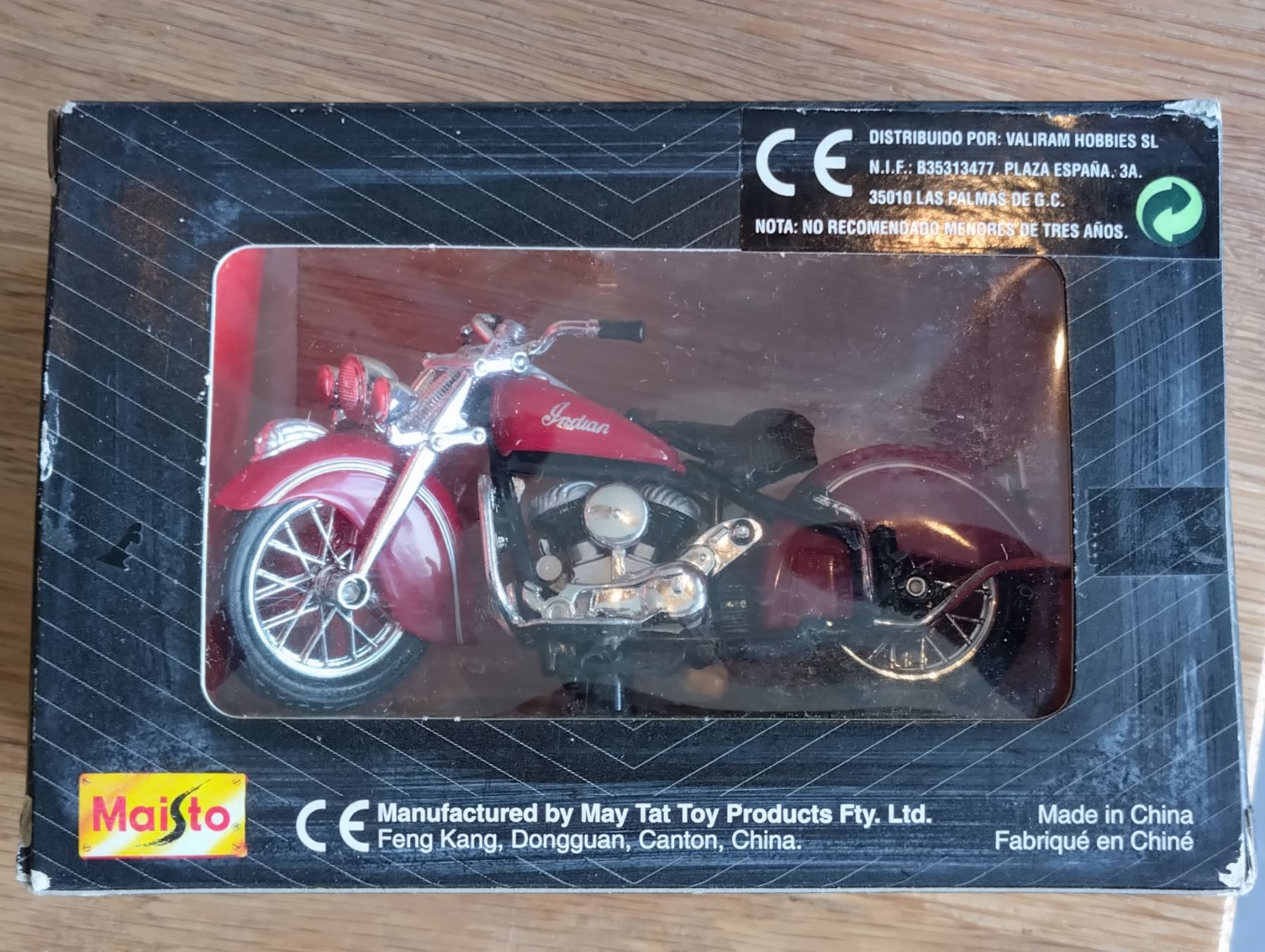 Maisto Kits de montage: 1942 Indian Chief Roadmaster – D'occasion à Reichenburg par Davos1921 1