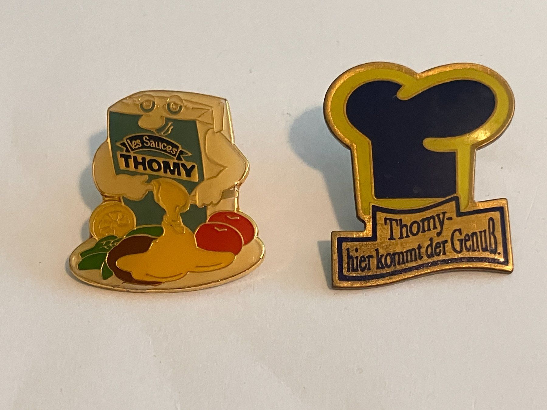 Placchette & Badge: 2 Pin Thomy – Usato da Basel venduto da djwwpp