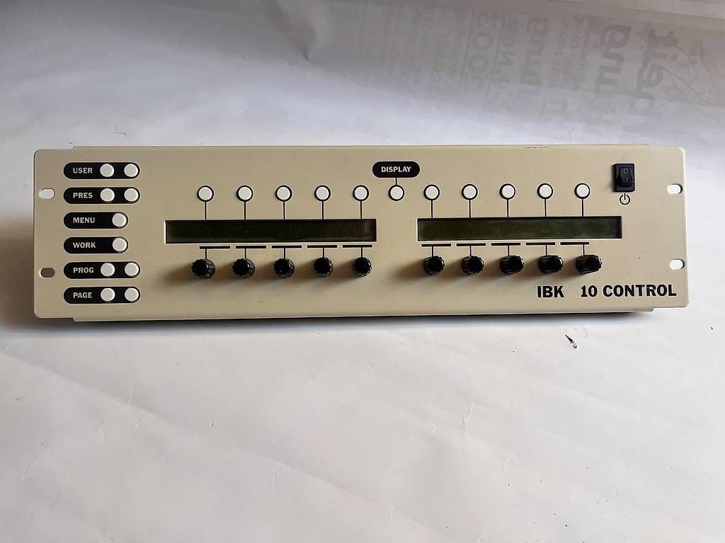 Steuerung: IBK 10 Control  MIDI Controller Rack (10 Regler) – Gebraucht aus Zürich von Madshock