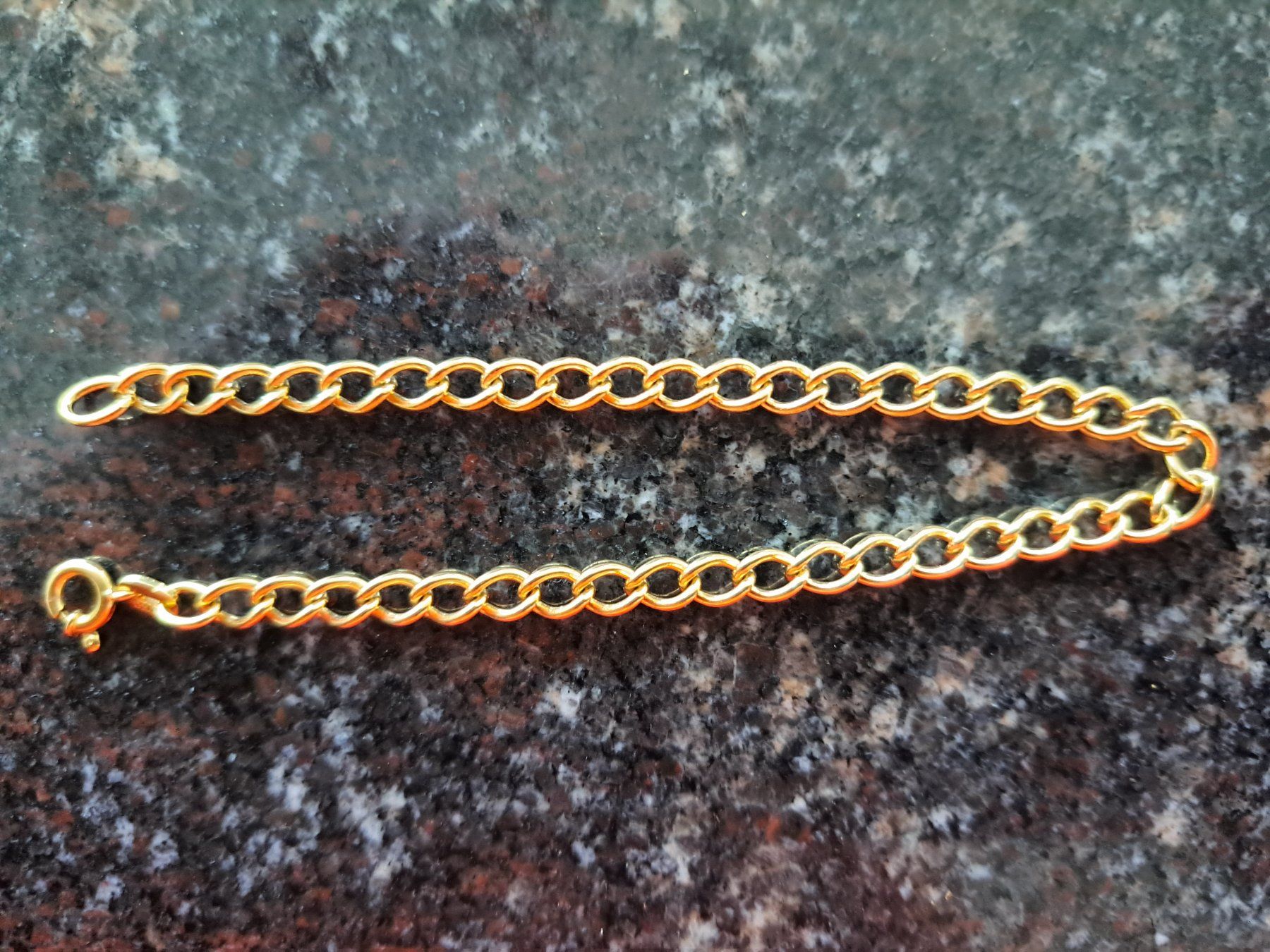 Bracciali & Braccialetti: Schöne Armkette – Usato da Pfäffikon ZH venduto da Valsangiaccomo