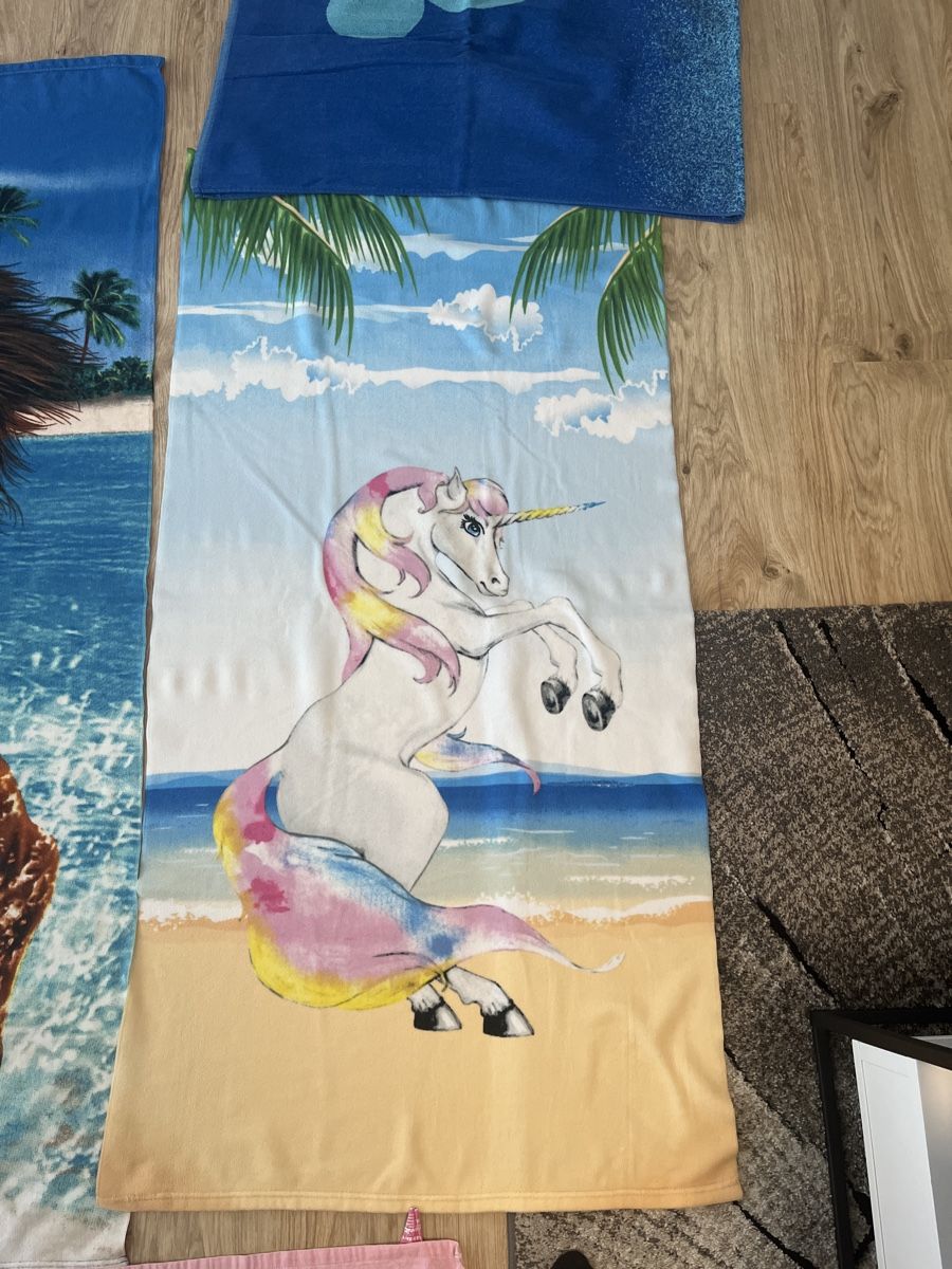 Badetücher: 5 Badetücher - Hello Kitty, Pferd, Einhorn uvm. – Neu (gemäss Beschreibung) aus Herrenhof von Einkaufswagen01 2