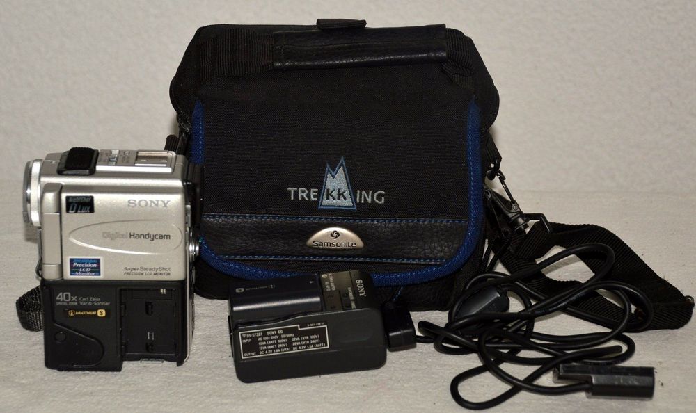 Caméscope Sony DCR-TRV14E MiniDV Avec Sac - Occasion