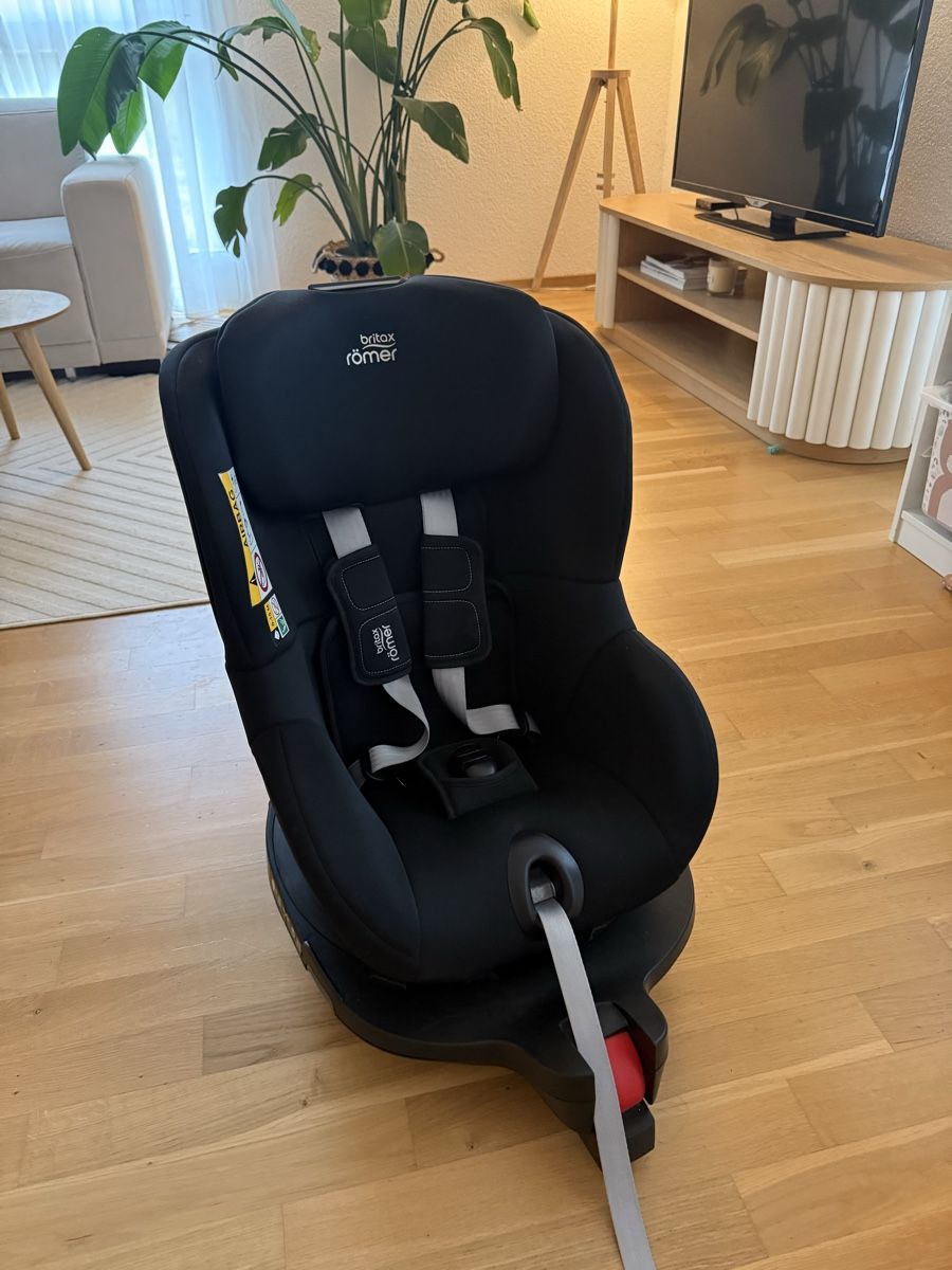 Britax Römer Seggiolini per auto: Britax Römer Sict Inside – Usato da Schönenberg TG venduto da ere_g6hm 1
