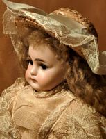 Antike Belton-Porzellanpuppe        majestätisch, um 1880