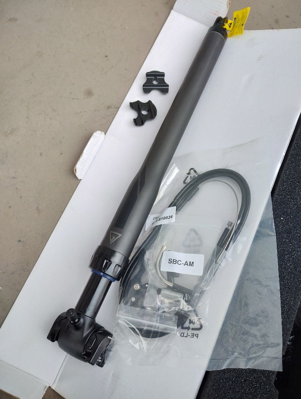 Pezzi di ricambio: Specialized Command Post XCP 27.2 x 40mm Dropper Post Carbon – Nuovo (secondo la descrizione) da Oetwil am See venduto da Kukuxumusu 1