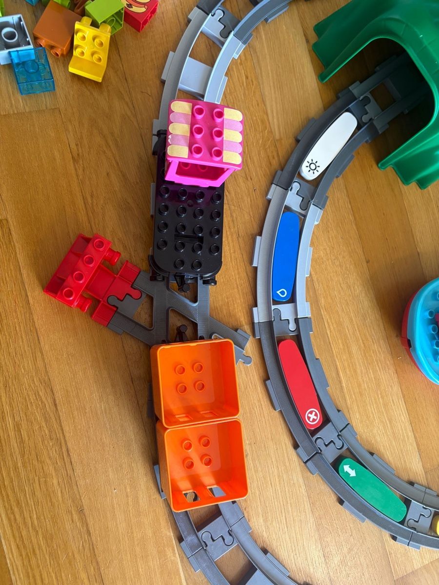 Lego Giocattoli: Lego Duplo riesen Eisenbahn Set - – Usato da Münchenstein venduto da sommerverkauf12 8