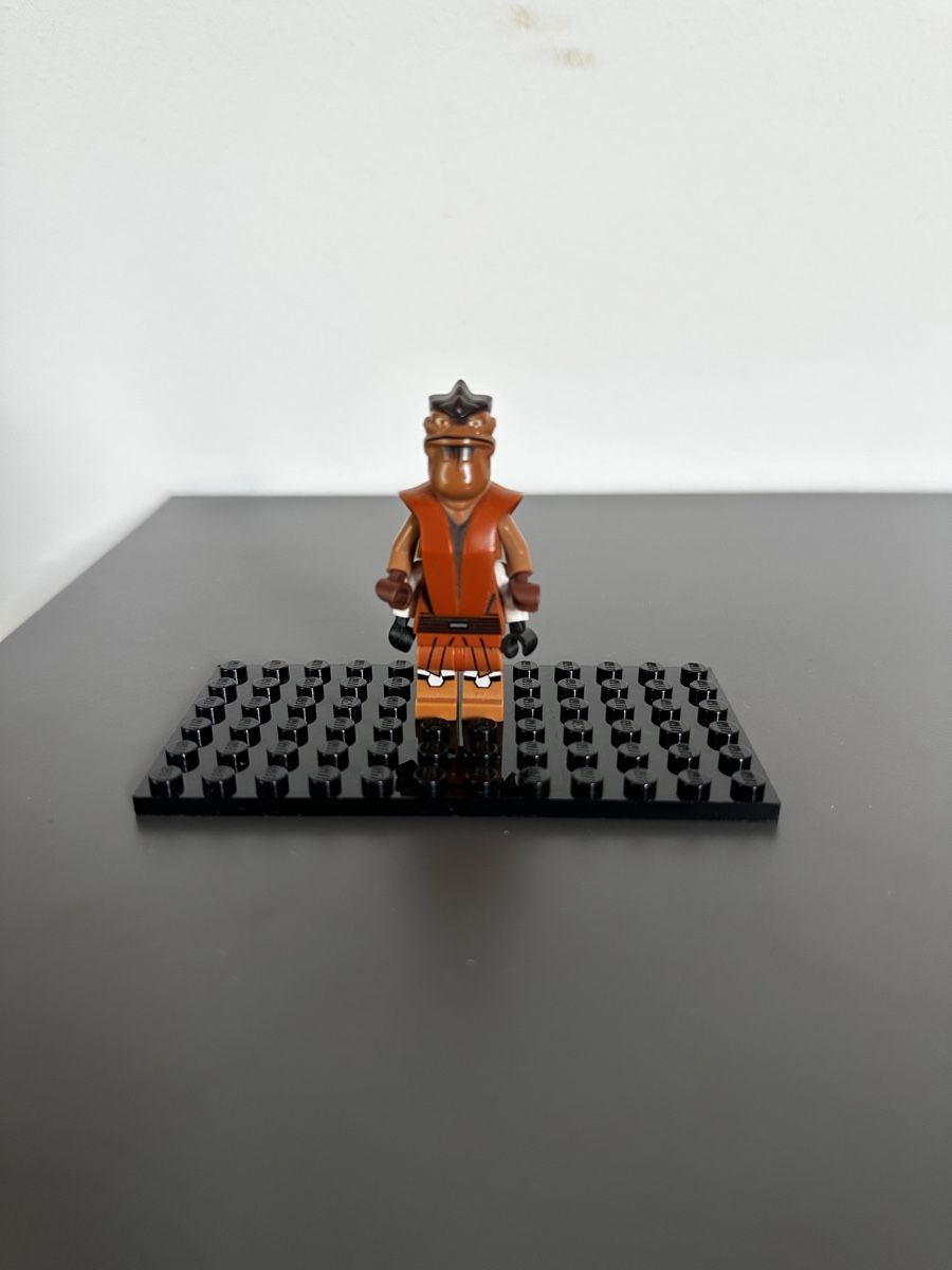 Lego Statuette: LEGO Star Wars Figur Pong Krell – Usato da Fahrwangen venduto da Ysydz