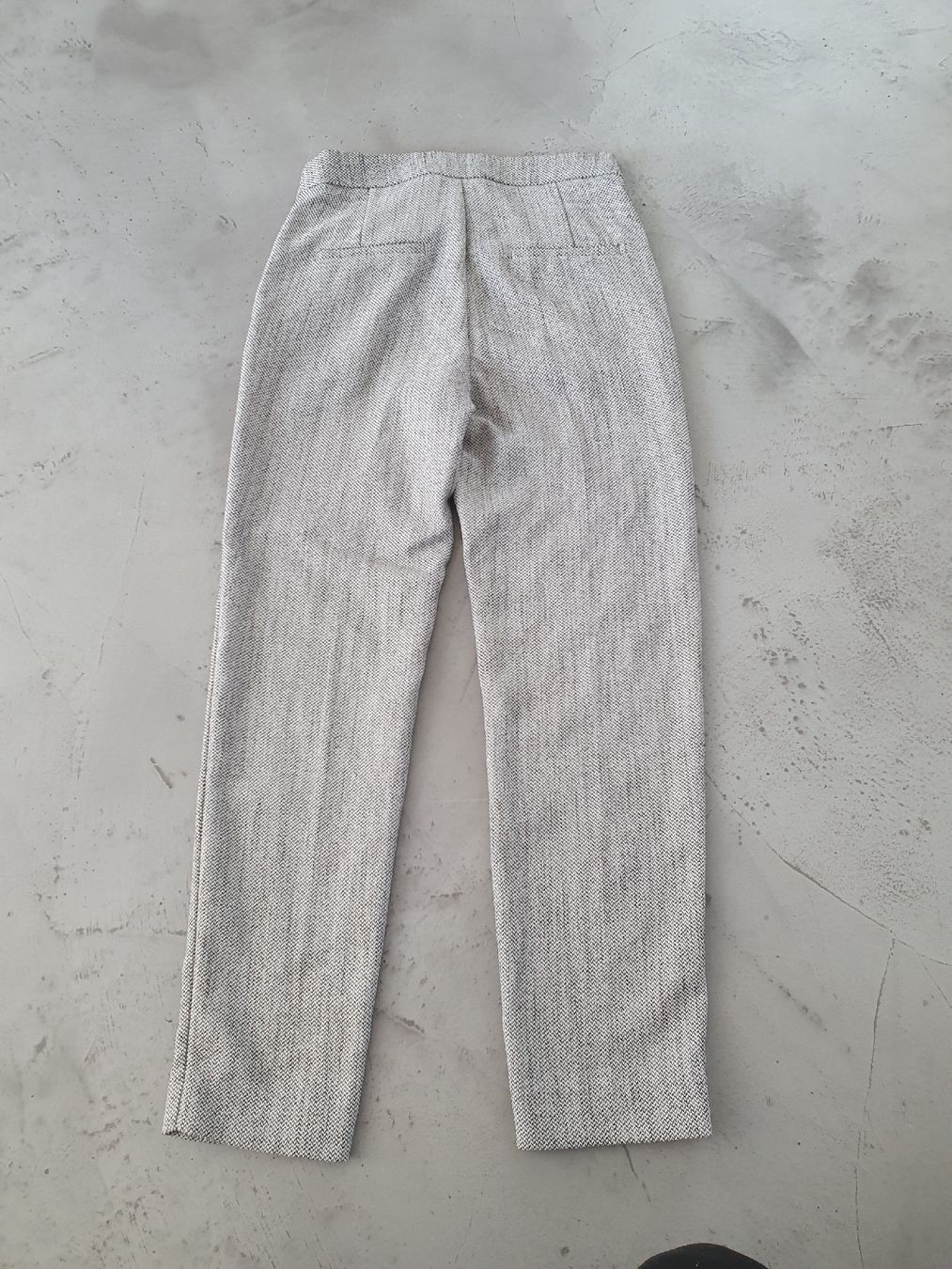 H&M Pantaloni: Stoffhose, 34 – Usato da Steinach venduto da Xamax18 1