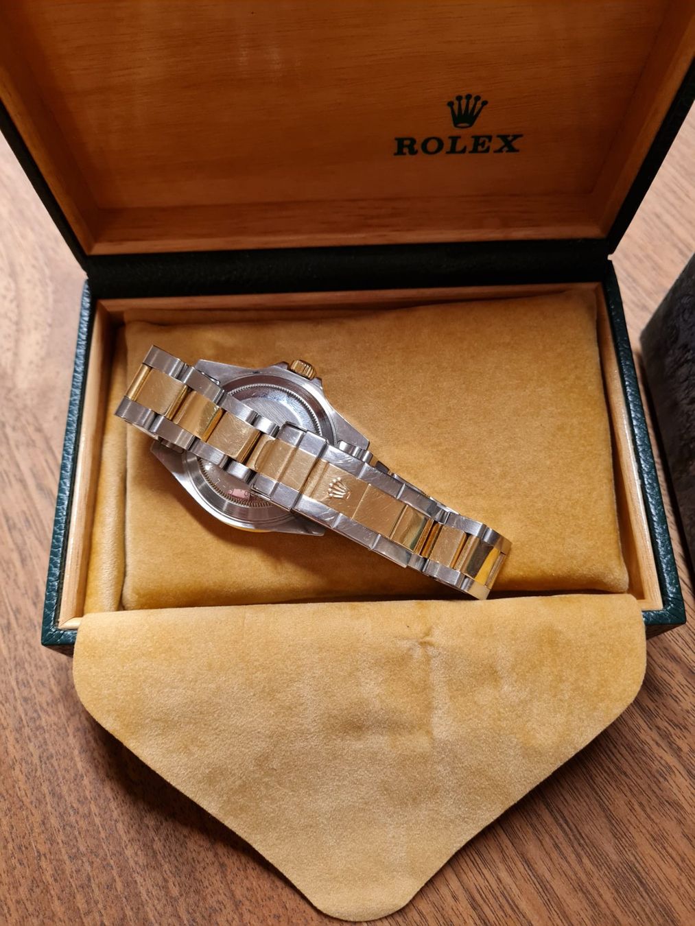 Rolex Orologi: Rolex Submariner Date 16613 Sultan / Serti Dial Full Set – Usato da Sursee venduto da watch-hunter13 3