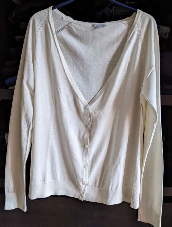 MADDISON : Léger cardigan en tricot de soie crème L