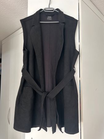 Lange Weste schwarz mit Gürtel Grösse M/L
