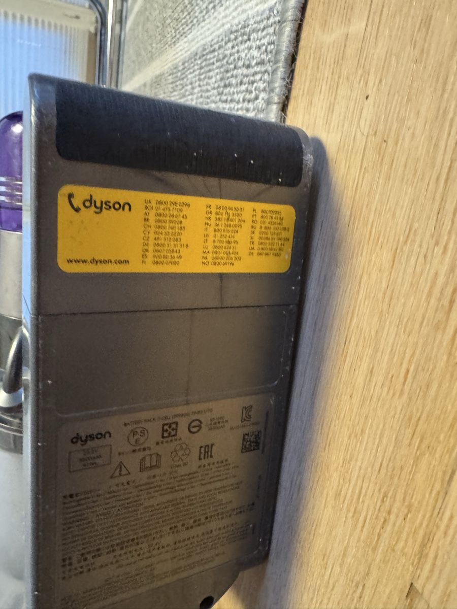 Dyson Aspirapolveri & Accessori: Dyson V11 – Usato da Würenlingen venduto da Ersin48 8