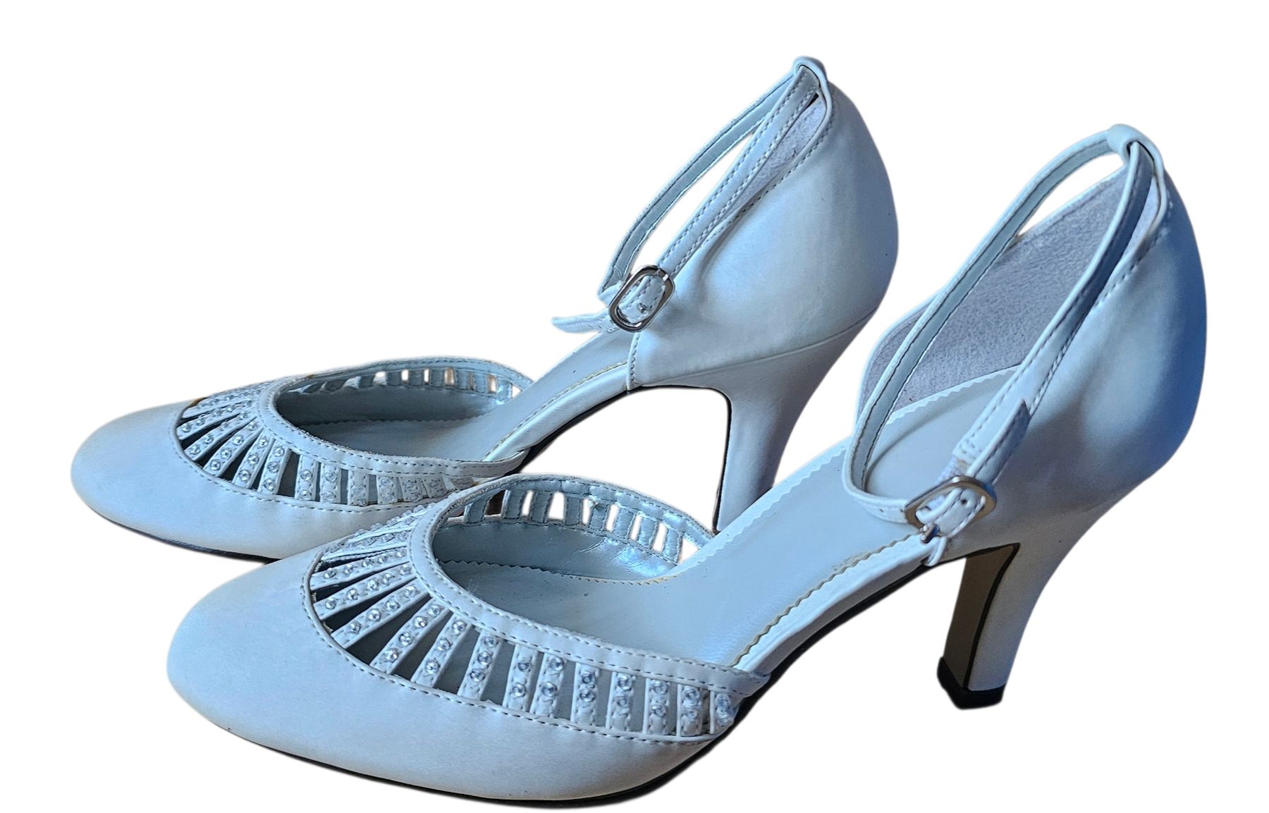 Scarpe da donna: Weisse Sommer Schuhe, elegant, Grösse 38.5 – Usato da Langenthal venduto da SecondChanceShop
