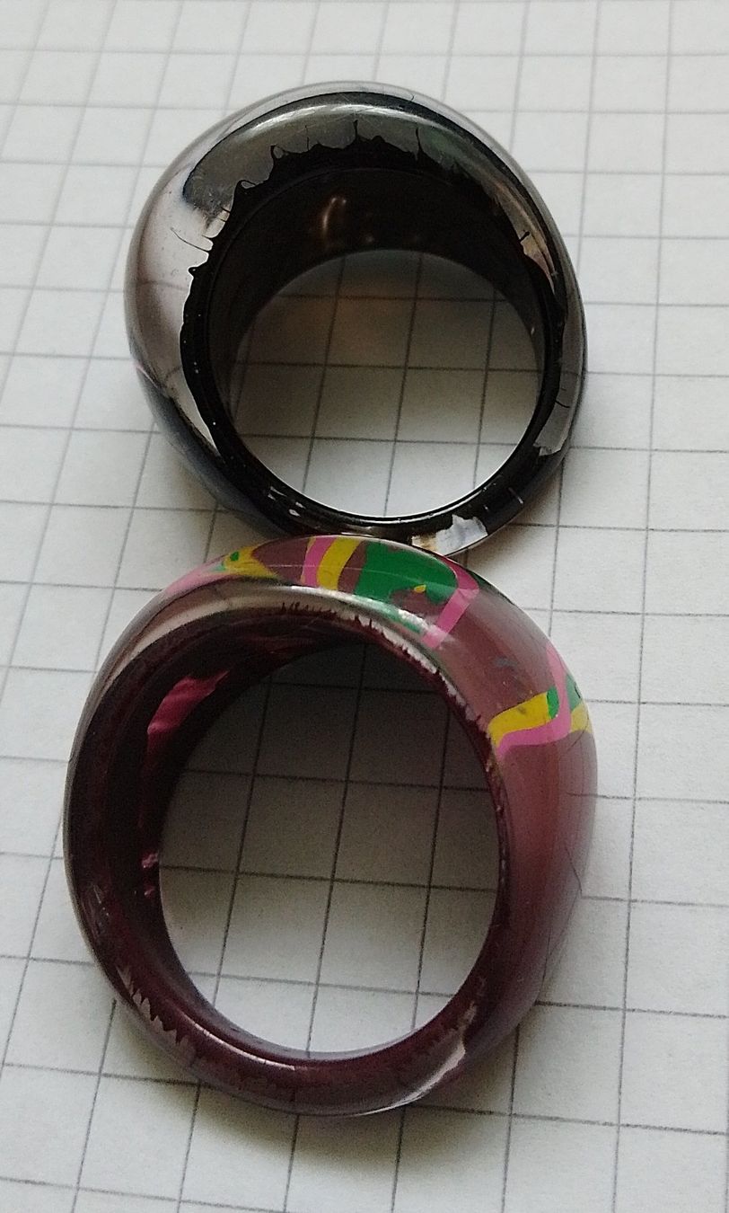 Ringe: Ring Set 2 Stück Vintage Lucite Art, Acryl oder so. Schmuck – Gebraucht aus Wohlen AG von salamanderspielwaren 3