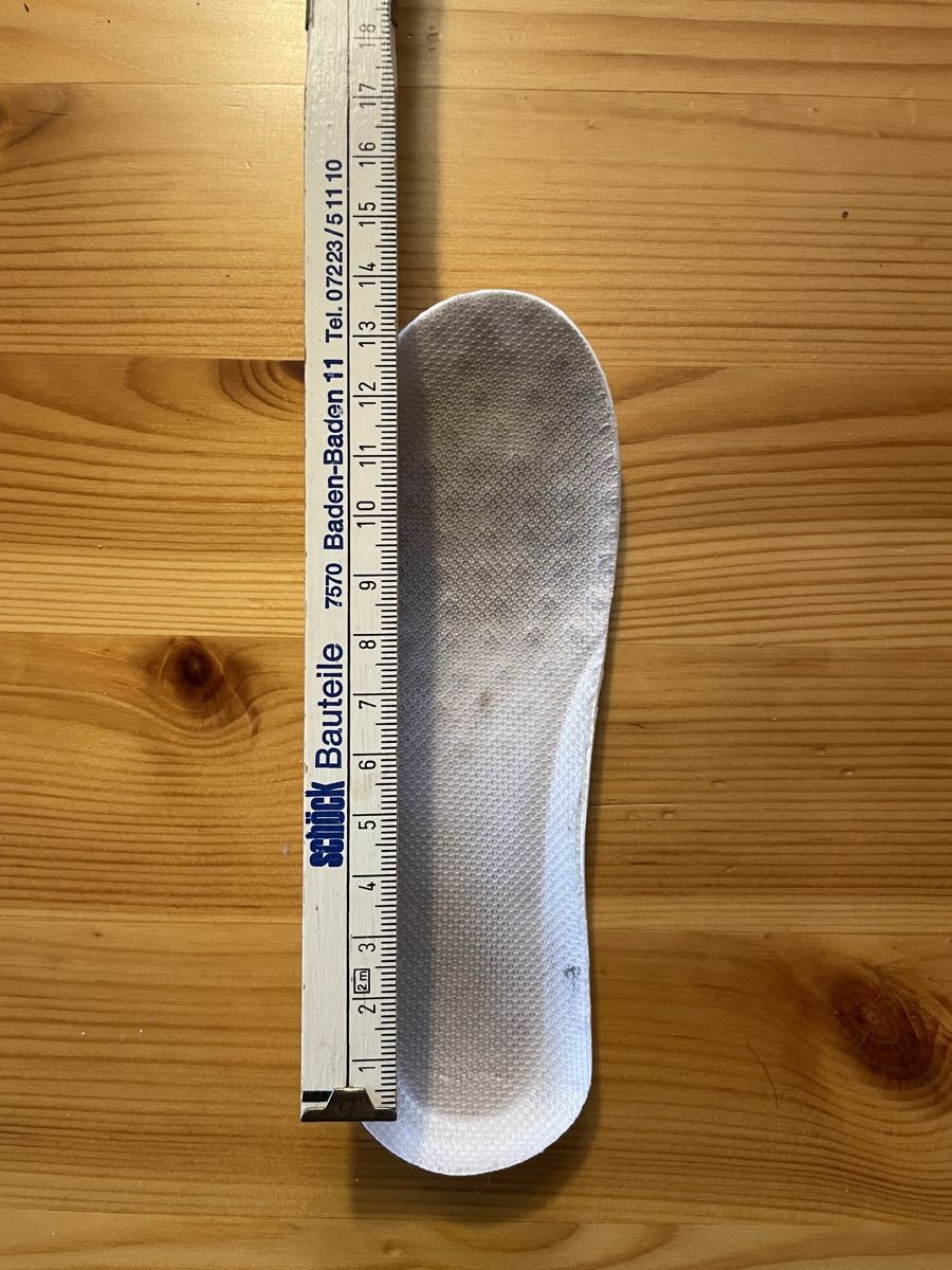 Scarpe per ragazze: Frozen Schuhe mit Licht, Gr. 25. – Usato da Zermatt venduto da mar_f9v6 5