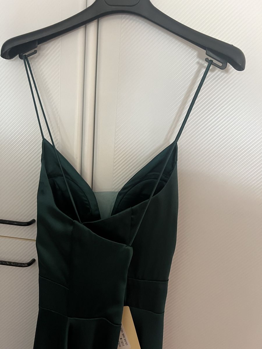 Vestiti: Splendide robe neuve taille m – Nuovo e nell'imballaggio originale da Lugnorre venduto da cla_j6bq 3