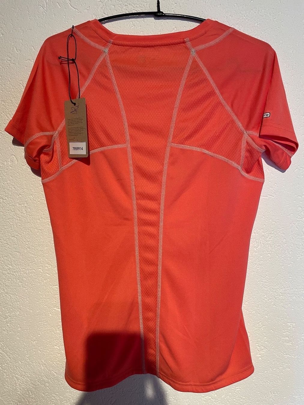 T-shirt: Tun Multisport Top Women – Nuovo (secondo la descrizione) da Brig venduto da SnowWhiteDist 1