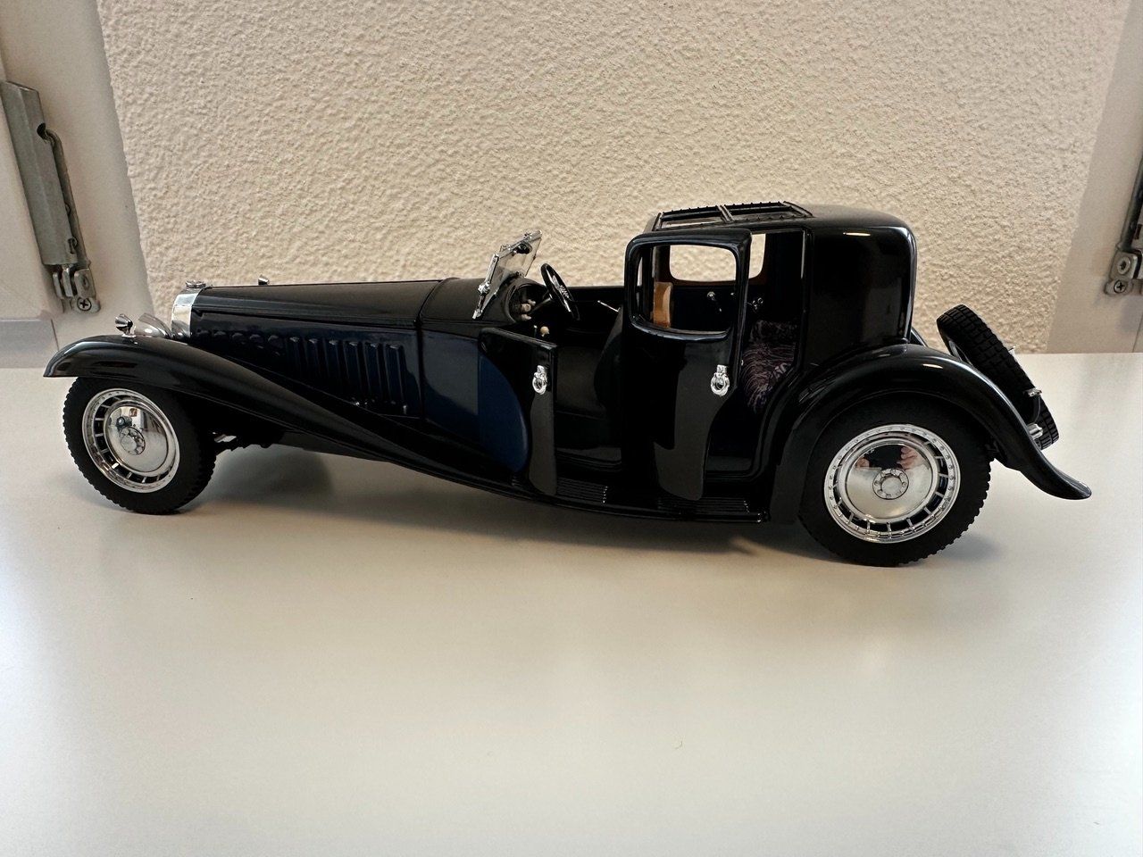 Bugatti Modellini d'auto: Franklin Mint  "Bugatti Royal"  Modell 1:24 – Nuovo (secondo la descrizione) da Greppen venduto da zaza03