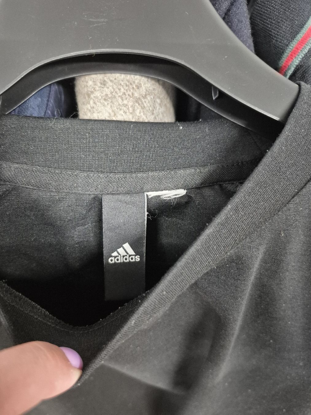 Adidas Maglioni & Felpe: Pull Adidas noir, manches longues, taille S – Usato da St-Pierre-Clages venduto da _RV 3