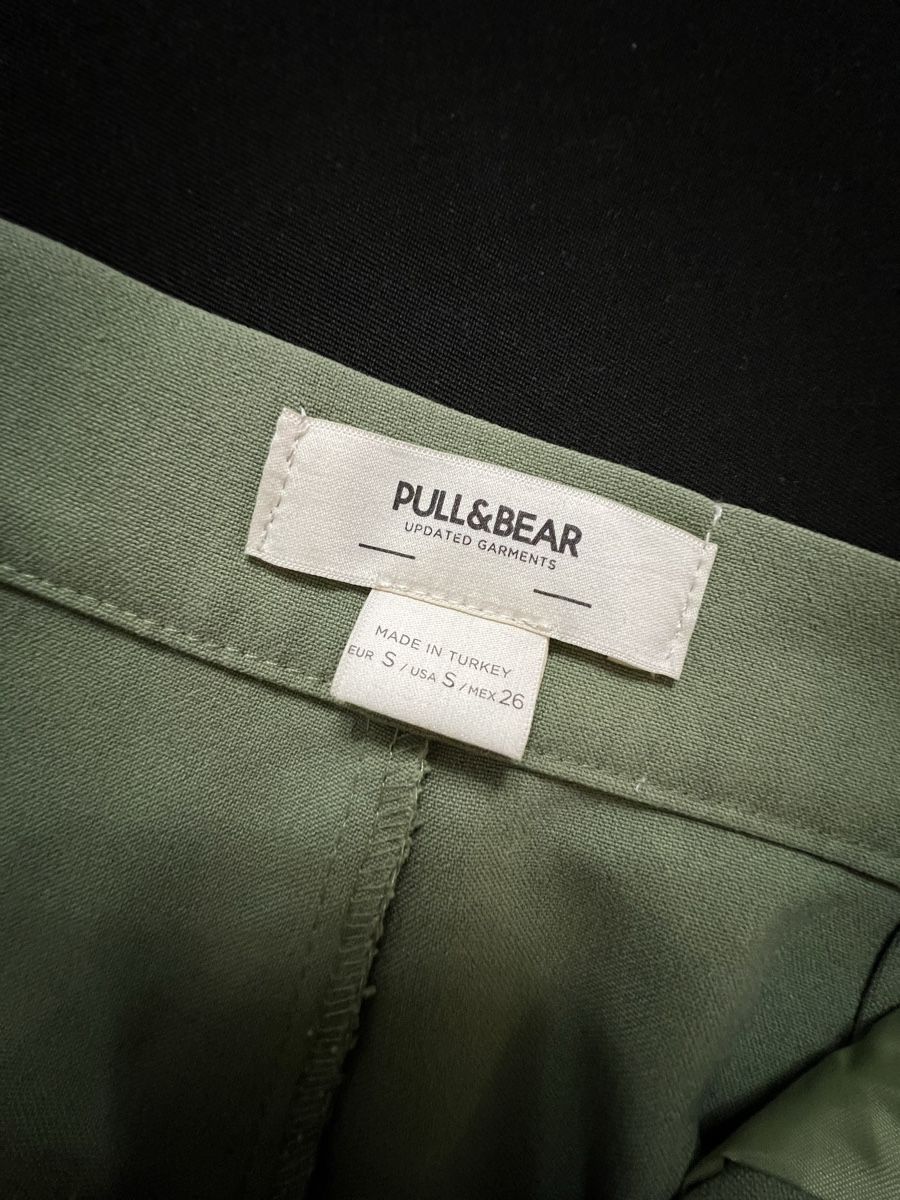 Pull&Bear Hosen: Stoffhose von PULL&BEAR Mittelgrün – Gebraucht aus Freidorf TG von Iris1970 1