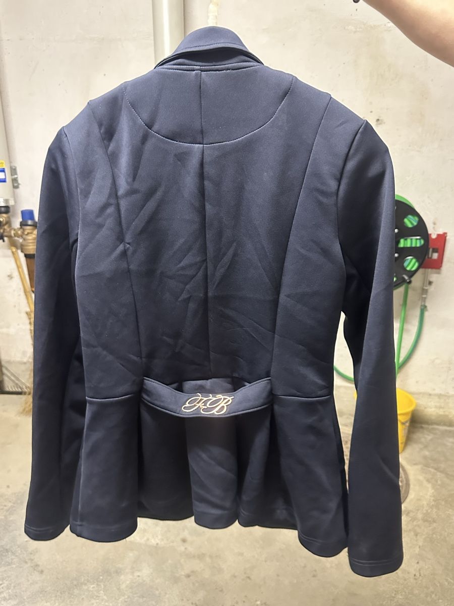 Felix Bühler Vestes: Felix Bühler Turnierjacket – D'occasion à Langenbruck par Sam_Kraft 1
