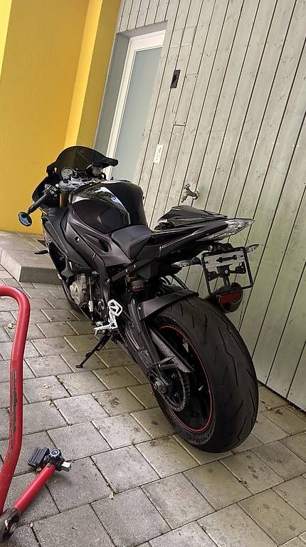 Strada: BMW S1000RR (2015) – Usato da Illnau venduto da samira.shze