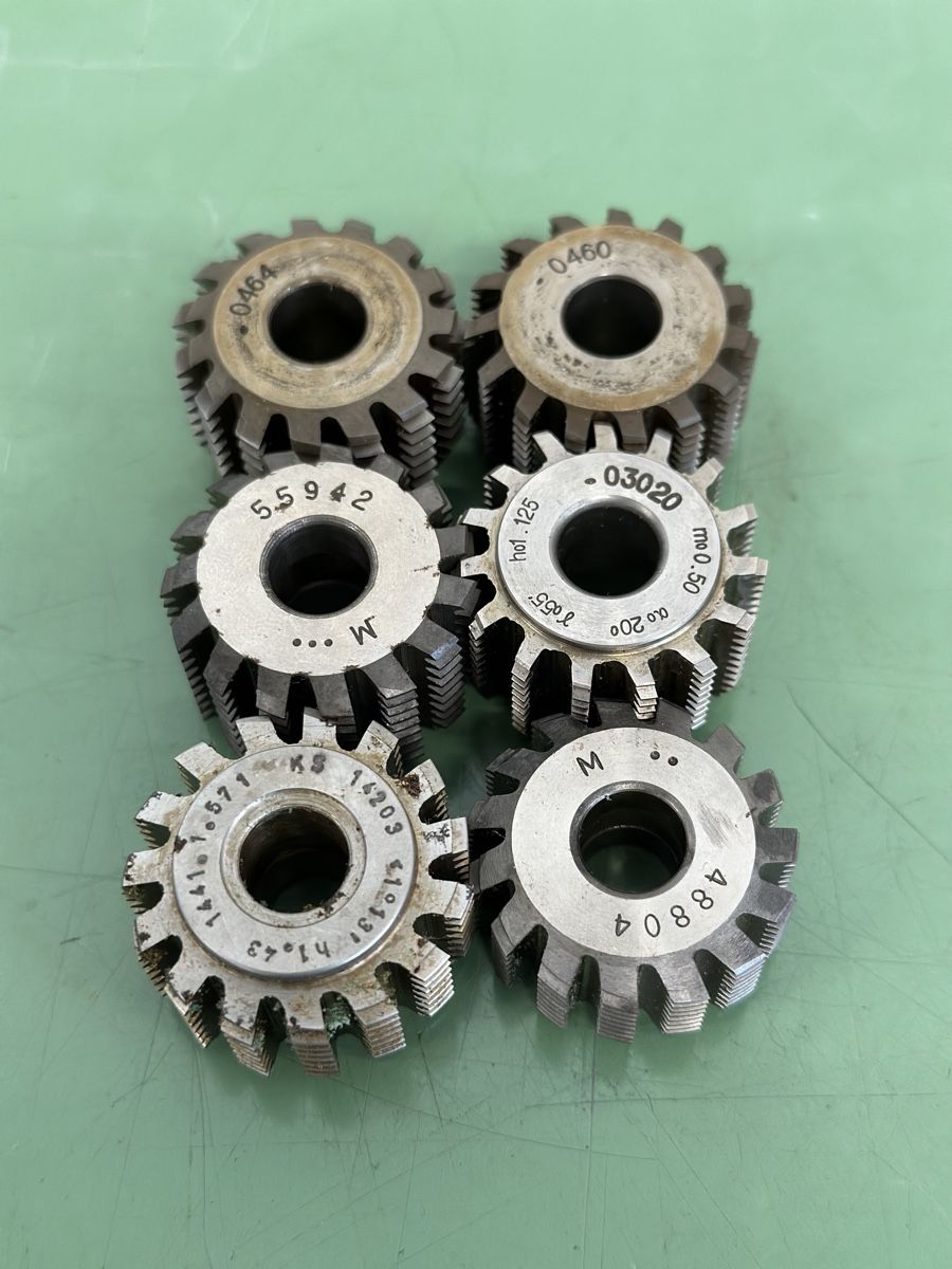 Tutti gli attrezzi: 6x Mikron HSS gears cutting modules. – Nuovo e nell'imballaggio originale da Aarberg venduto da SNMachines