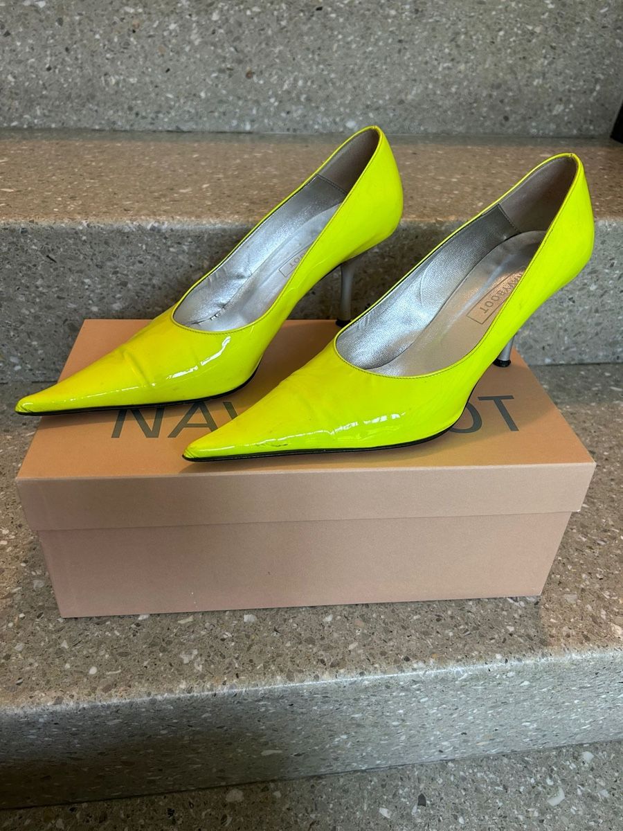 Navyboot Scarpe da donna: Pumps Lackleder neongelb Grösse 37 Navyboot – Nuovo (secondo la descrizione) da Chur venduto da wys_vzr7