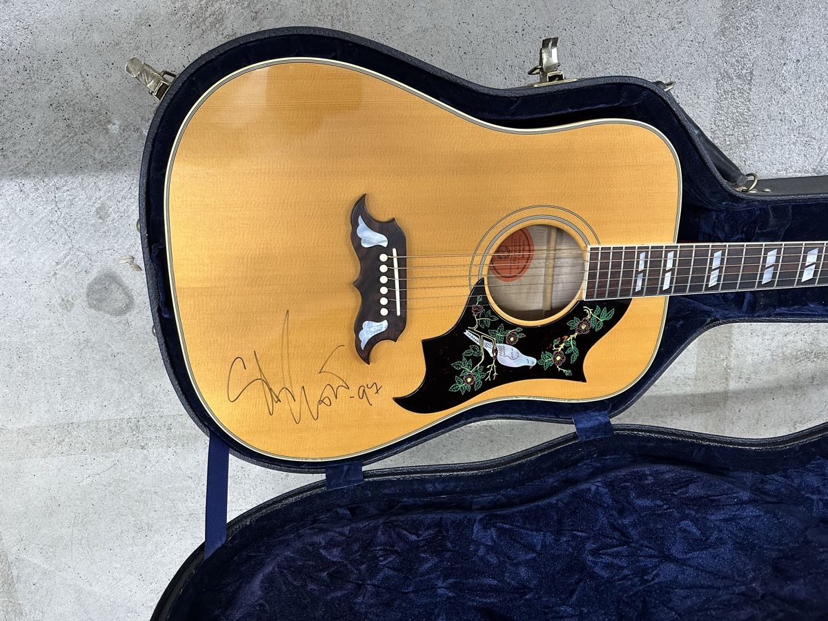Gibson Strumenti musicali: Gibson Dove Akustik Gitarre – Usato da Safenwil venduto da LoneGunman 1