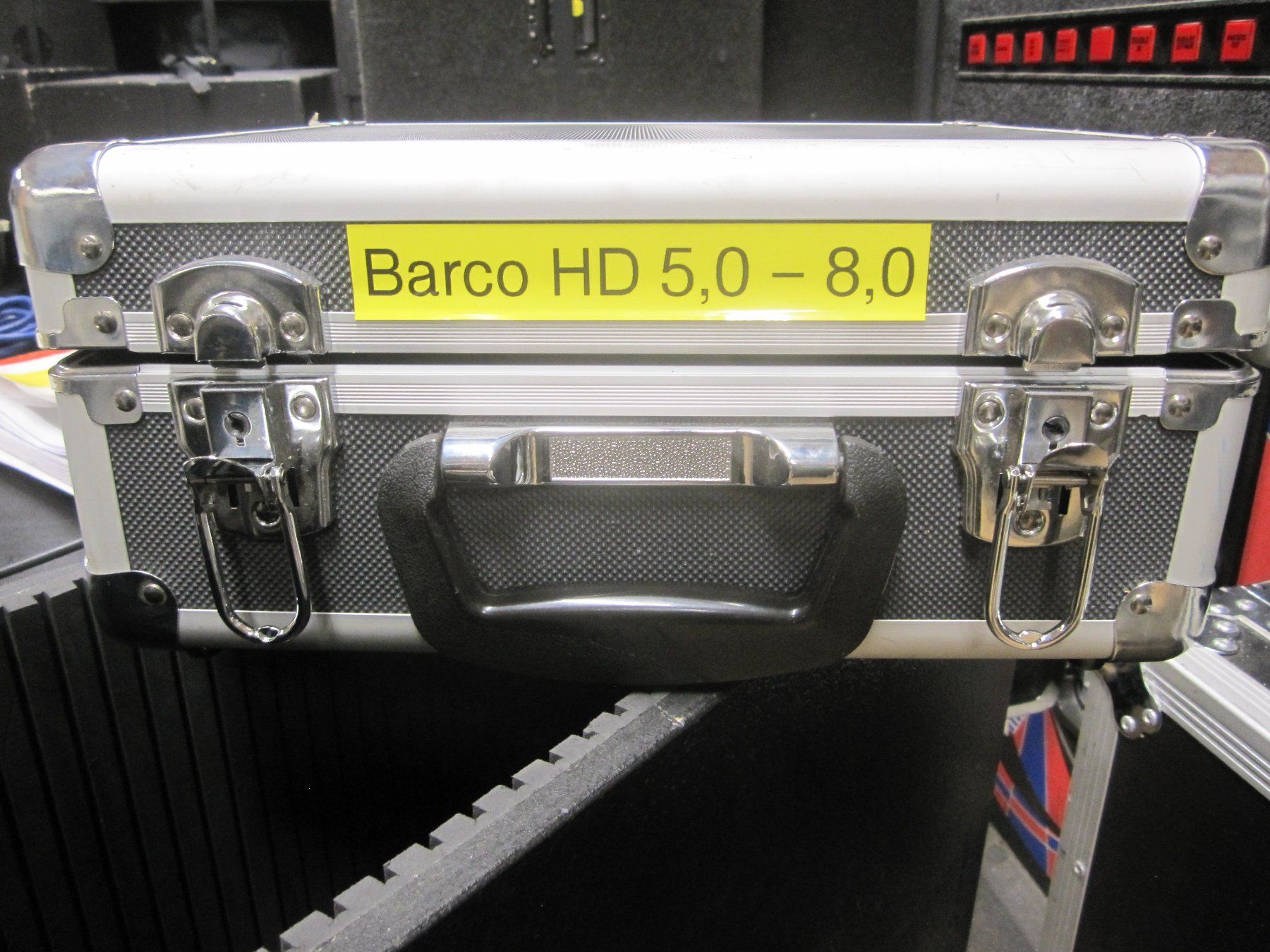 Proiettori: Barco FLM HD 20 Projector – Difettoso da Schachen LU venduto da Falco70 5