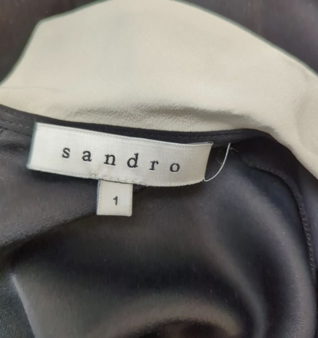 Sandro Vestiti: Robe Sandro noire élégante, taille 1, (36) – Usato da Le Locle venduto da sAm_2112 1