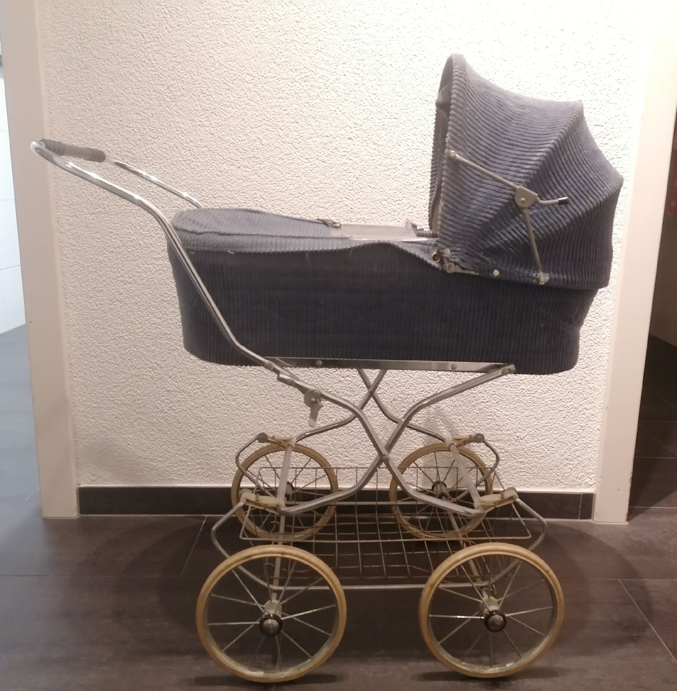 Carrozzine per bambole: Puppenwagen – Usato da Belp venduto da cec_sy6t
