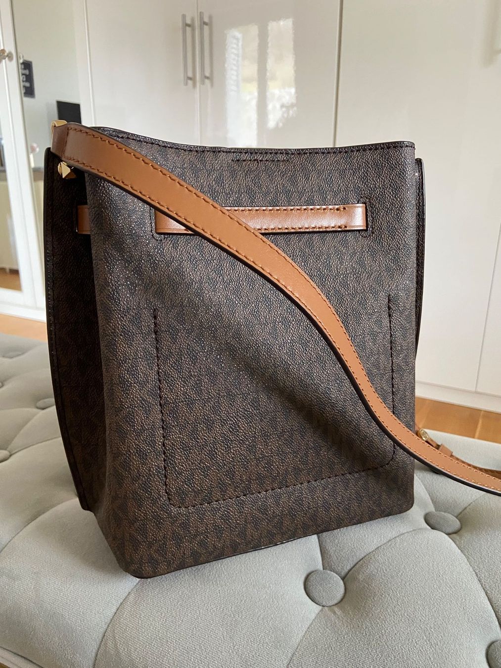 Michael Kors Taschen für Damen: Umhängetasche von Michael Kors, neu – Neu (gemäss Beschreibung) aus Weiach von Pegasus 1