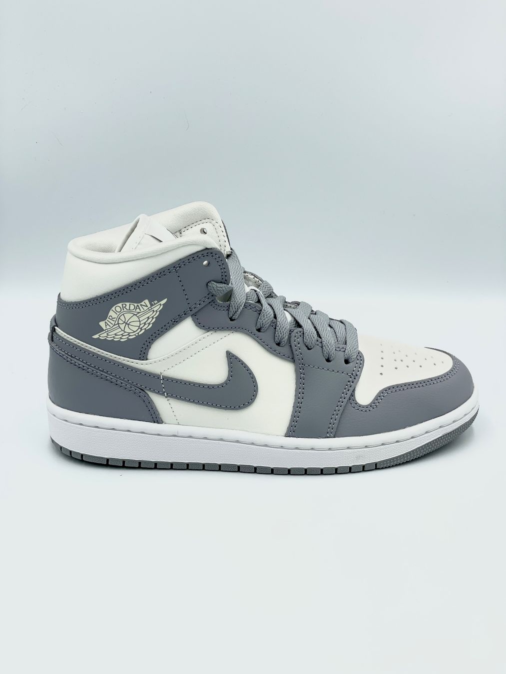 Jordan Scarpe da donna: Jordan 1 Mid Stealth Grey EU 37.5 – Nuovo e nell'imballaggio originale da Erlinsbach venduto da sasneakers 3