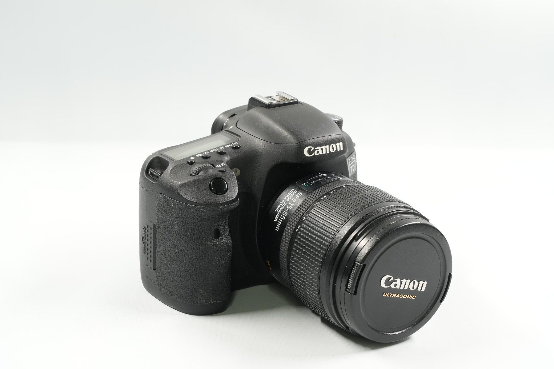 Canon Fotocamera: Canon EOS 7D Digital SLR Kamera mit Objektiv und Blitz – Usato da Galgenen venduto da Fmg 1