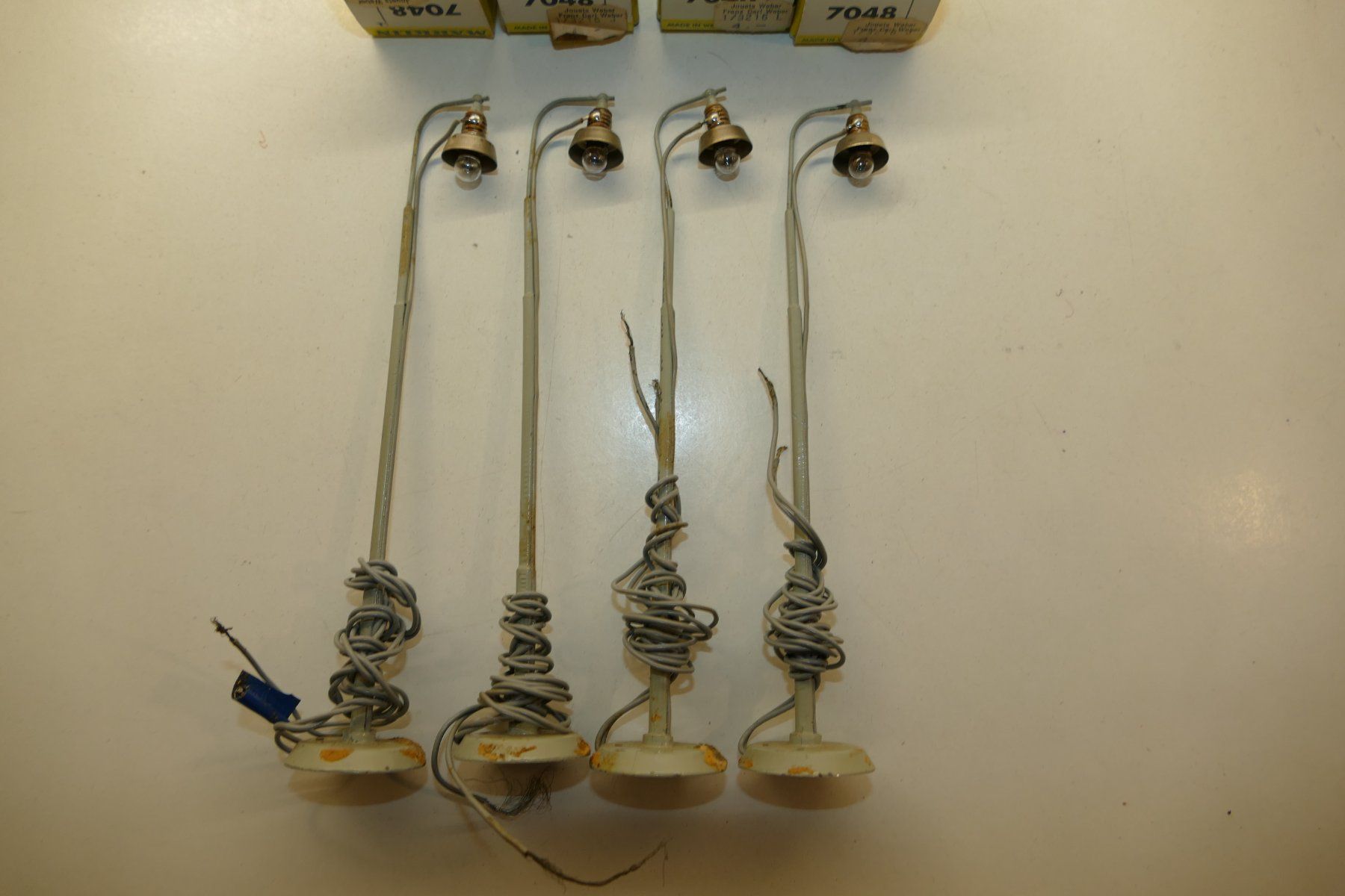Märklin Modellini di ferrovie: Märklin H0: 4xBogenlampe – Usato da Niederhasli venduto da rail-duerst 1