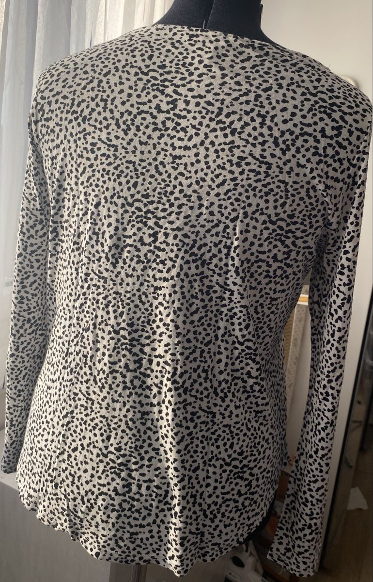 H&M Maglioni & Felpe: Damen Pullover Schwarz Weiss Grösse L – Usato da Hausen AG venduto da corinne_g 1