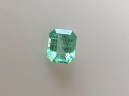 SMARAGD  grün  octagon  0.38cts   Ural / Sibirien