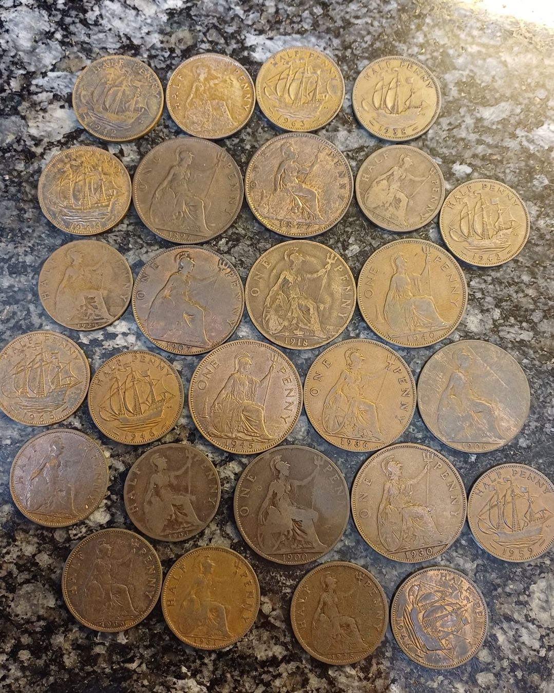 Tutti le monete: Konvolut One & Half Penny – Usato da Rorschach venduto da Elfriede1920