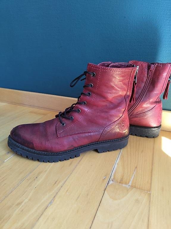 Scarpe da donna: Bugatti Stiefel Gr. 39 – Usato da Einsiedeln venduto da Matteo_123