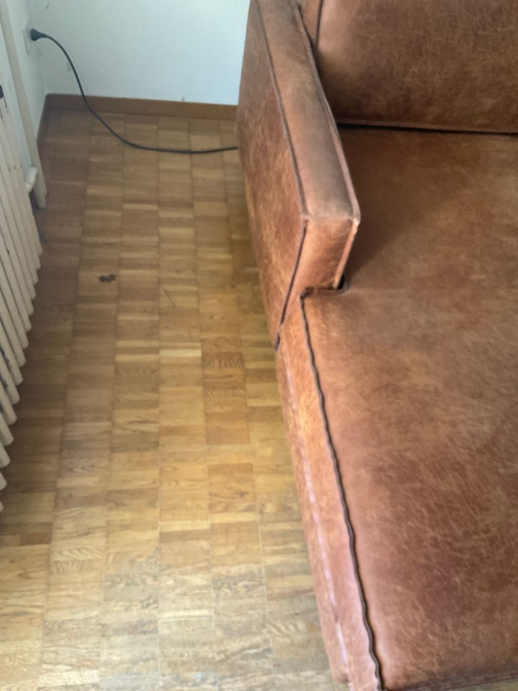 Sofas: Braunes Kunstledersofa – Gebraucht aus Zürich von fdr_q6l7 3
