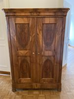 Antiker Schrank aus Wurzelholz