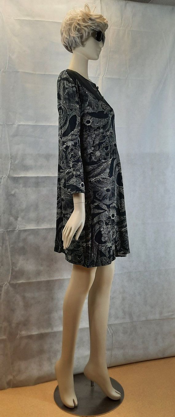 Kleider: Midi Kleid gemustert schwarz weiss Gr. 44 – Neu (gemäss Beschreibung) aus Seuzach von VT-Collections1 5