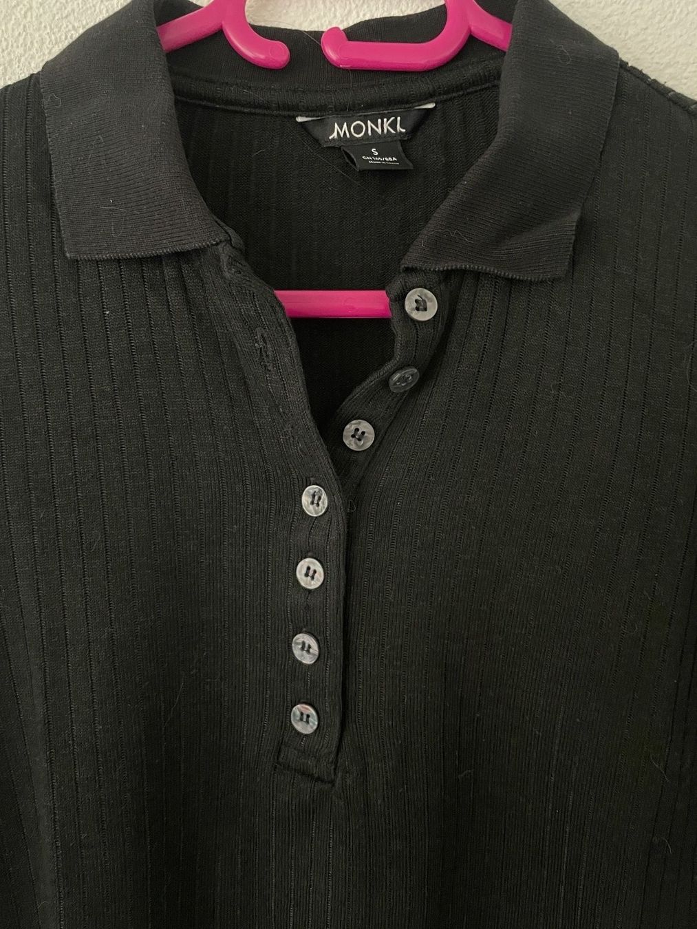 Maglioni & Felpe: Shirt Monki schwarz Gr. S – Usato da Schmitten FR venduto da ancaob 1