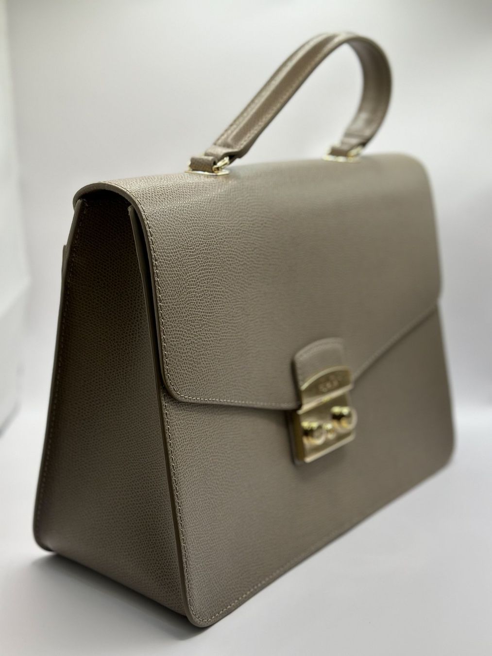 Furla Borse da donna: Furla handbag - new – Nuovo (secondo la descrizione) da Saviese venduto da Claumit